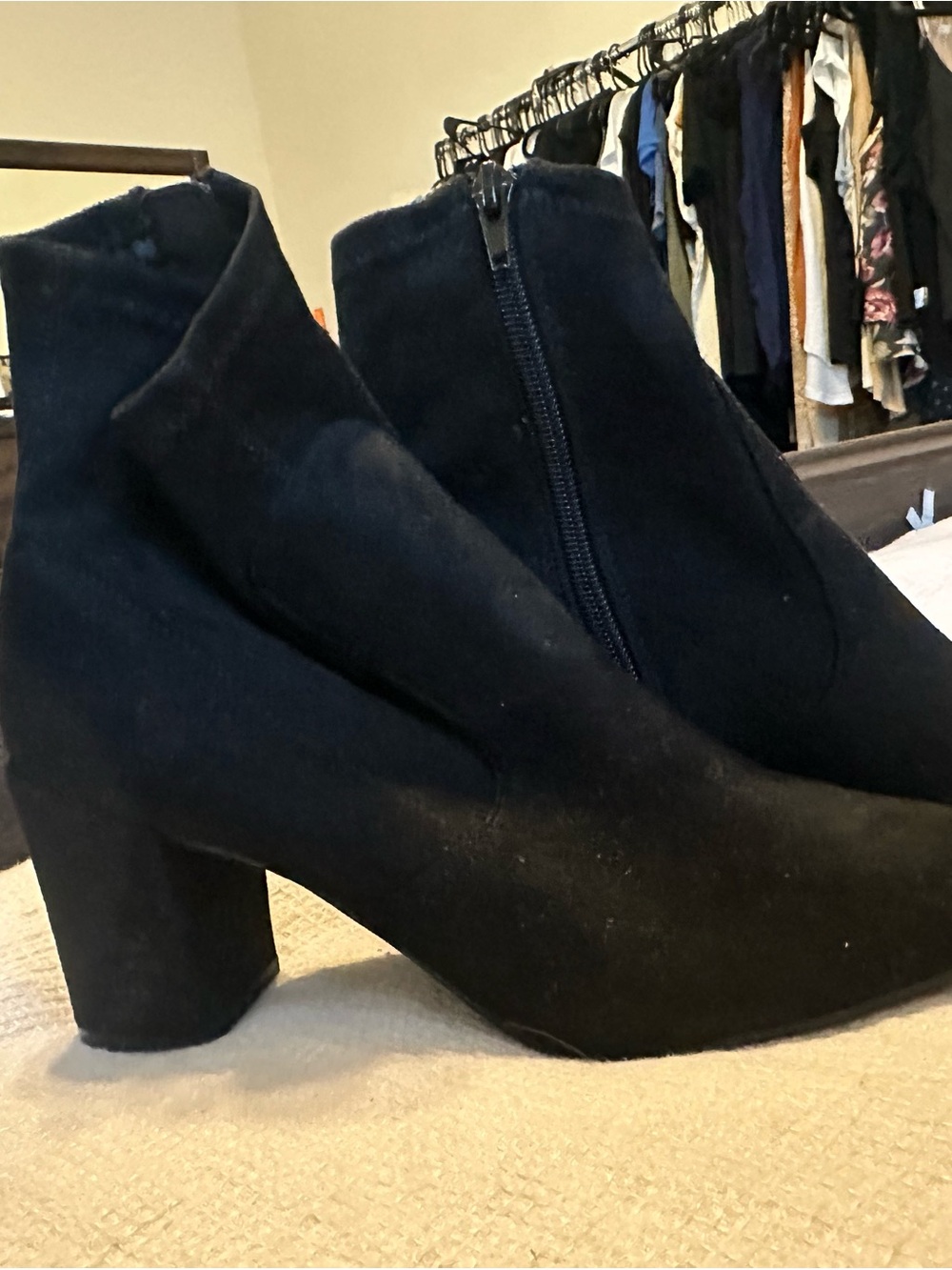Source Unknown Black Suede Block Heel Ankle Boots